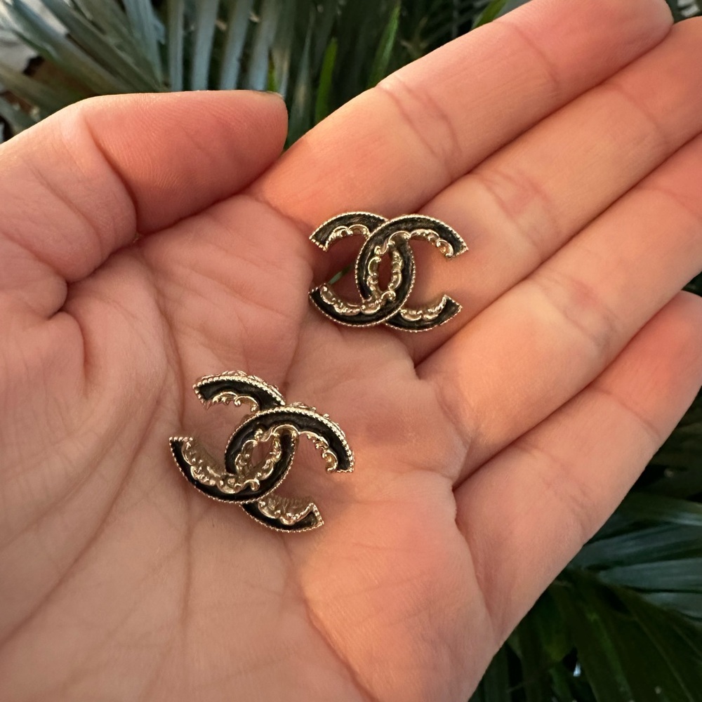 Chanel authentic costume earrings